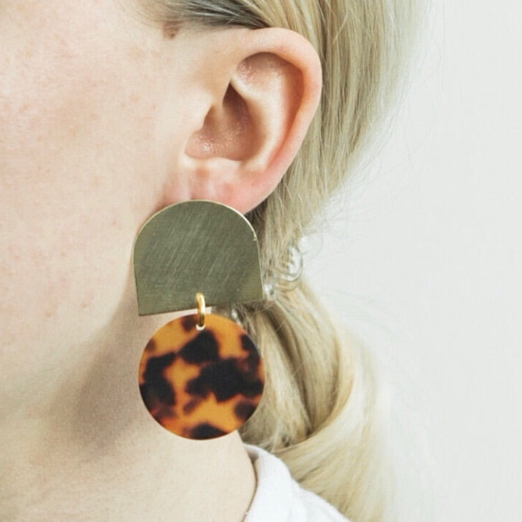 Gold Tab + Matte Amber Tortoise Circle Earring